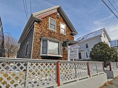 9 Acacia St, Gloucester, MA, 01930