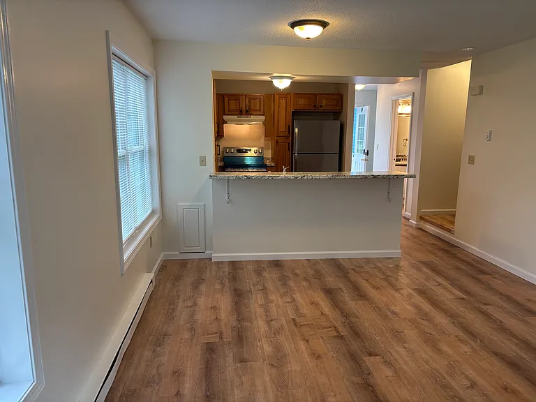 16 Munchausen Ave — Photo 3