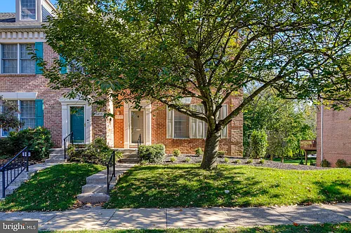 11813 Sherbourne Dr Photo 1