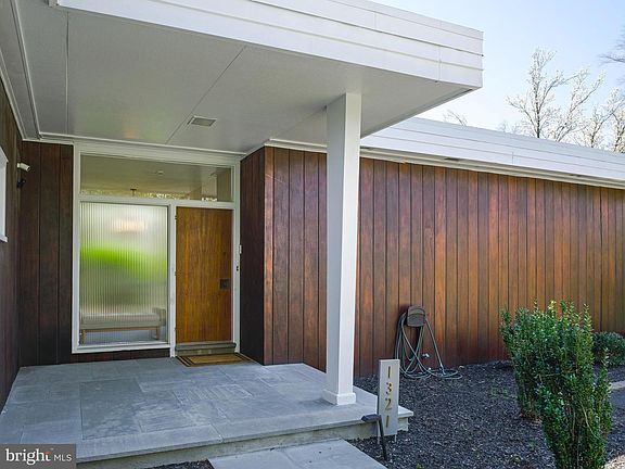 5th image of 1321 Pepper Rd