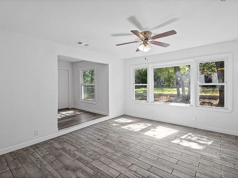 2515 Yeager St — Photo 14