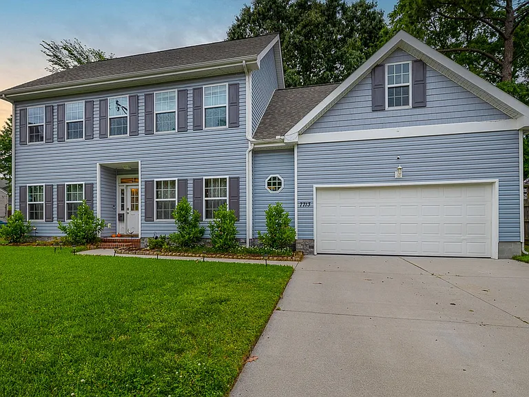 7713 Cortlandt Pl — Photo 3