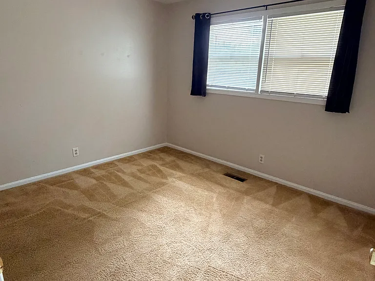 1709 Oak Hill Dr — Photo 19