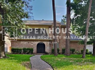 12127 Rocky Lake Dr, Houston, TX 77070