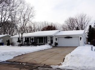 2406 Leona Dr, Green Bay, WI 54313