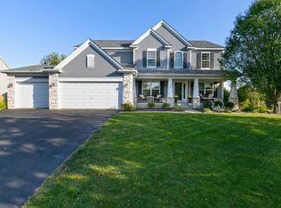 757 Ali Ln, Victoria, MN 55386