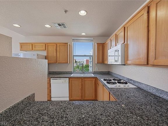 3rd image of 63 E Agate Ave Unit 505