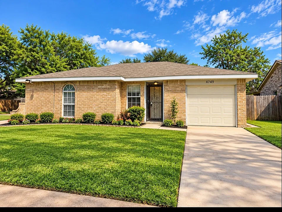 4749 E Ridge Creek Dr