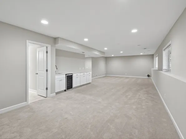 7450 Ridge Creek Trl, Shakopee, MN 55379