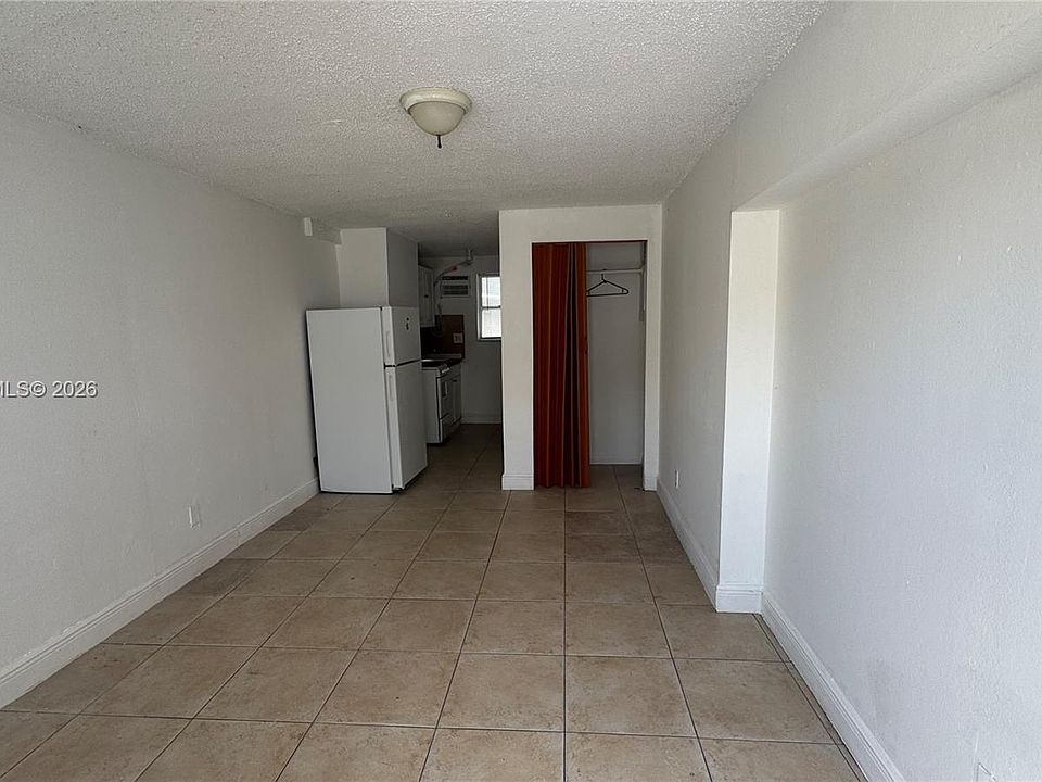 1st image of 921 N 17th Ct #927