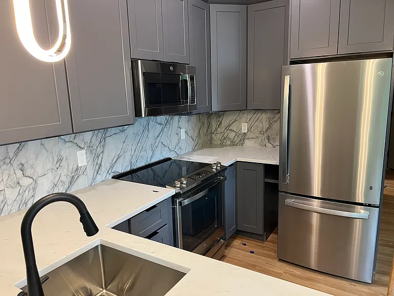 60 Prince St #14 — Photo 3