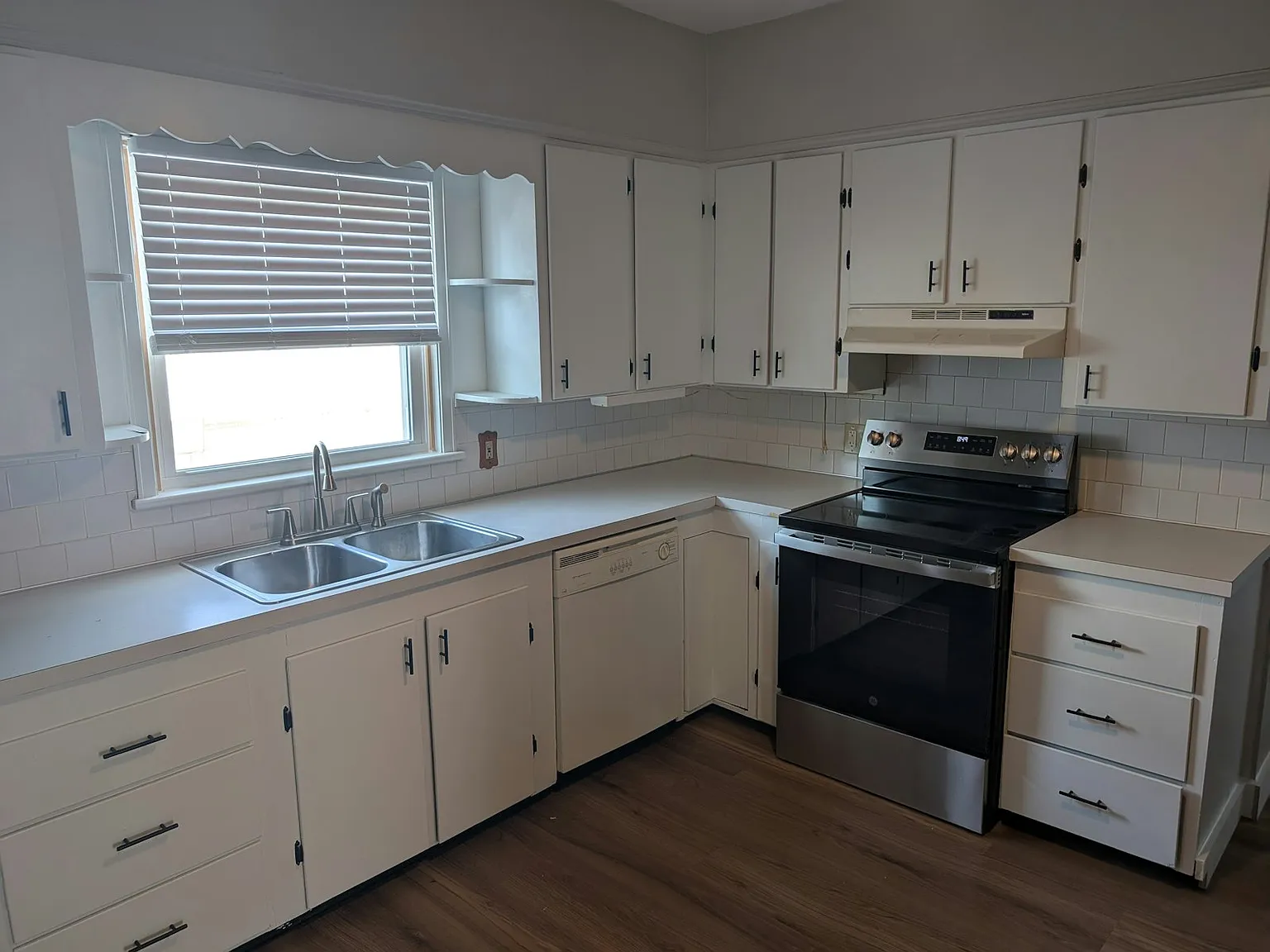 28-32 Mary Avenue, Unit 1 — Photo 2