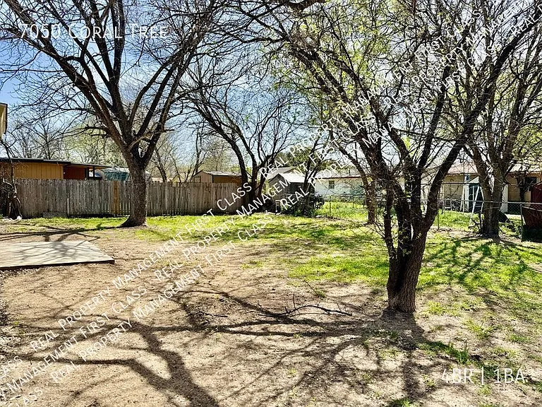 7050 Coral Tree Ln — Photo 18