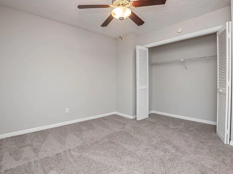 Westwood Crossing — Photo 103