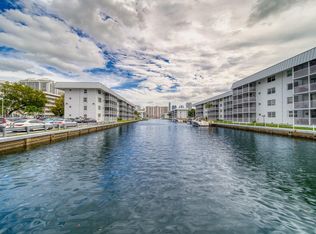 3849 NE 169th St APT 412, North Miami Beach, FL 33160