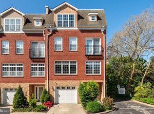 221 Gay St, Philadelphia, PA 19128