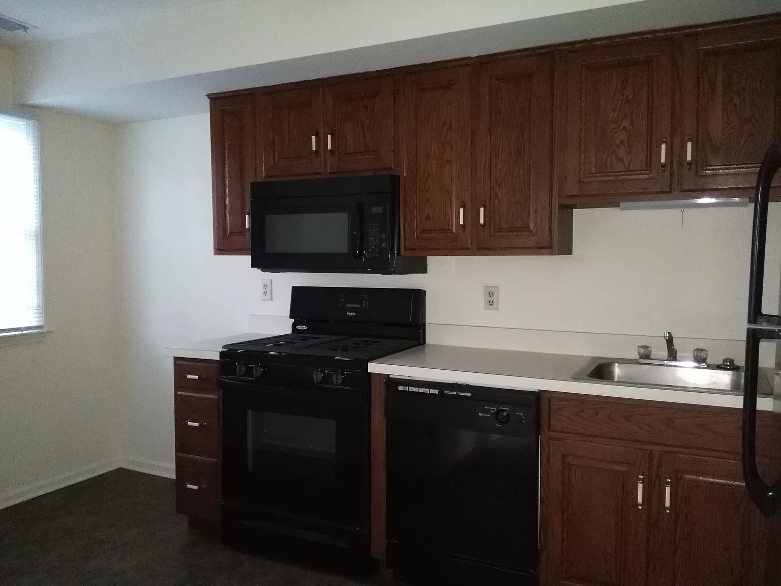 2 bed, $1,650 — Photo 3