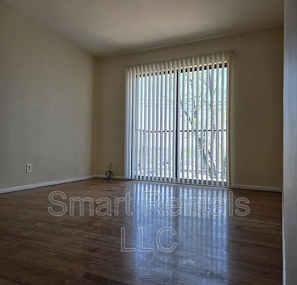 4304 Fairview Ave #B — Photo 6