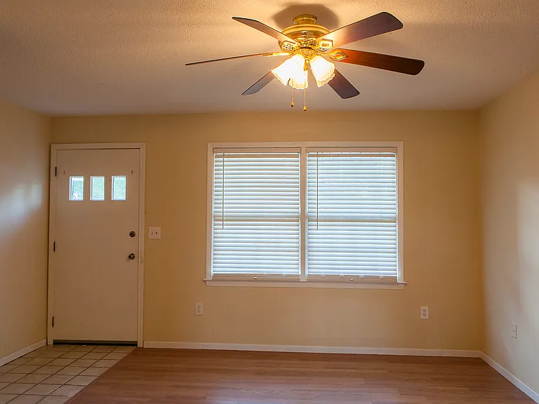 1805 King College Rd #C7 — Photo 3