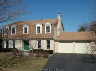 11 Crestview Ct, Potomac, MD 20854