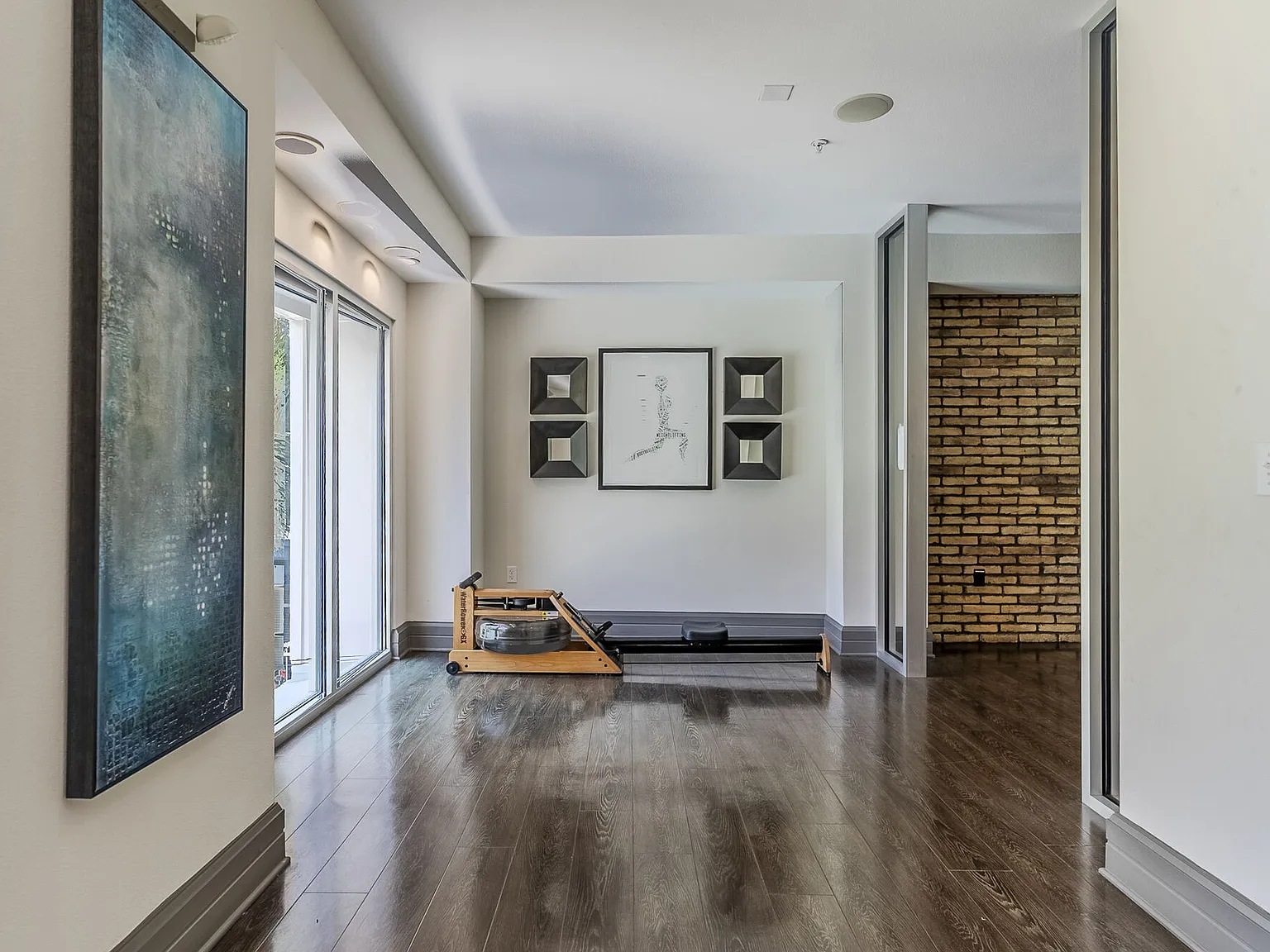 Edge at 1702 — Photo 3