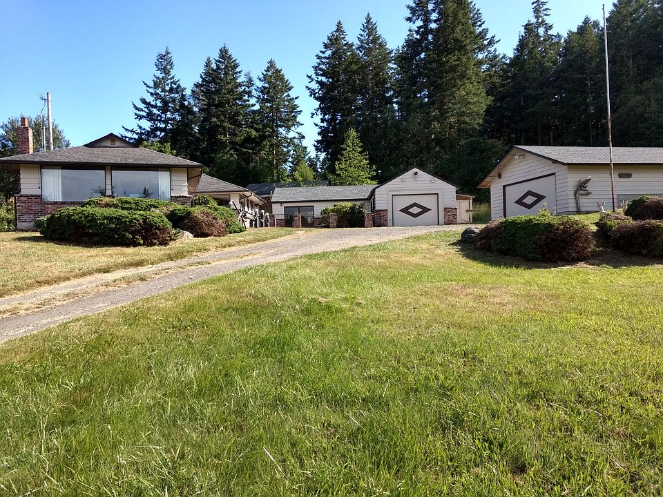 1300 Sq. Ft Home w/ Garages 