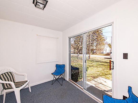 5th image of 1362 Saint James St