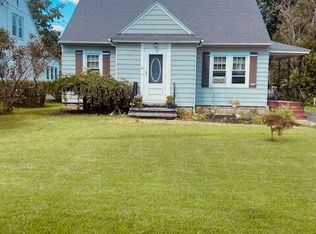 4 Gould Dr, Glenville, NY 12302