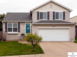 16127 Briar St, Omaha, NE 68136
