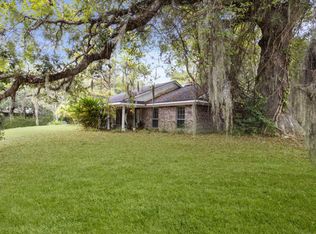 1113 Le Marin Ct, Ocean Springs, MS 39564