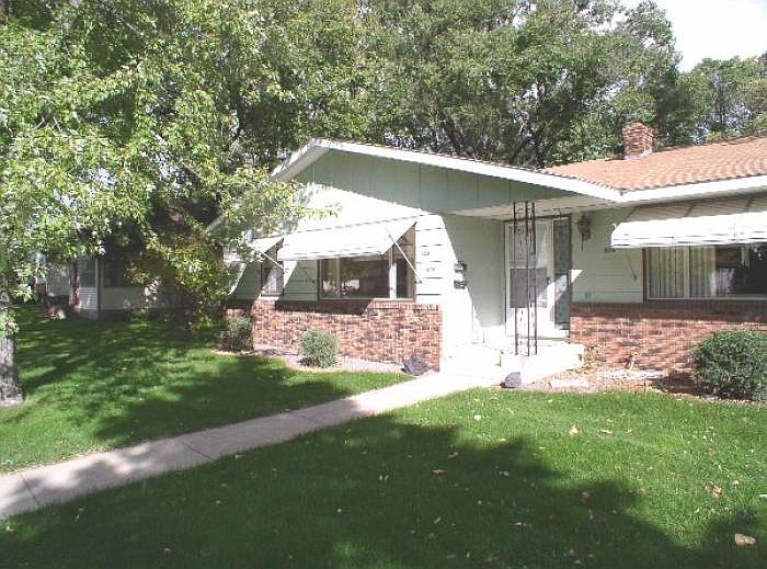 1st image of 828 21st Ave N