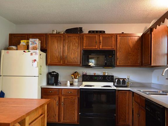 5th image of 237 Collingwood Dr