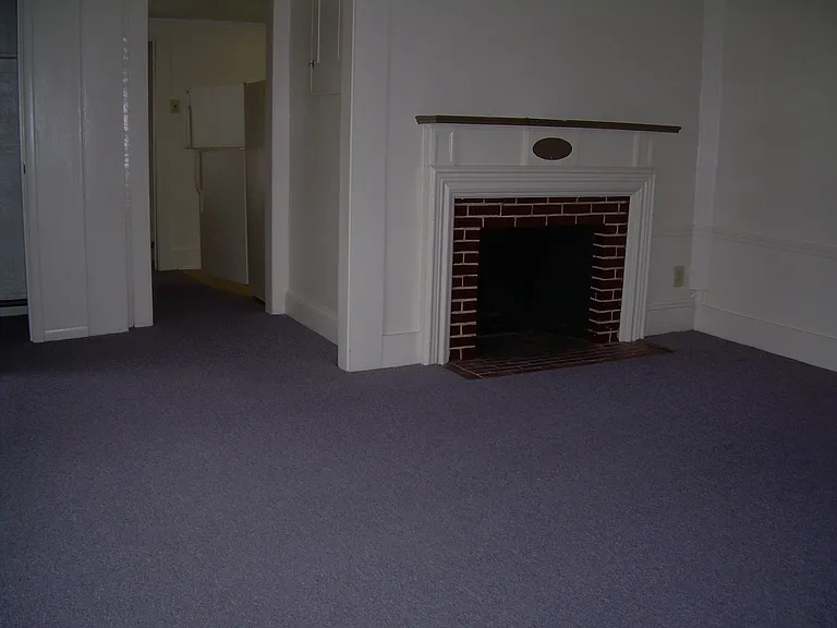 92 Locust St #1 — Photo 2