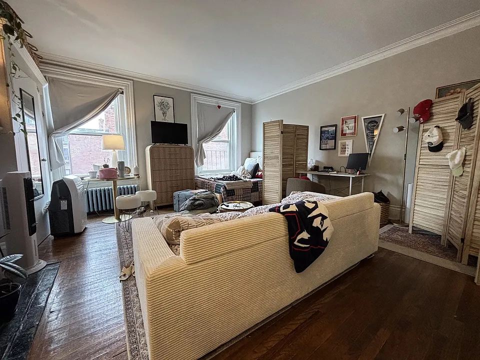 98 Charles St #12A