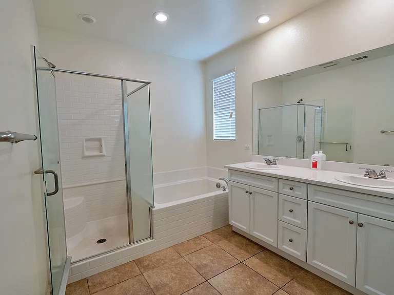 3176 E Olympic Dr — Photo 11