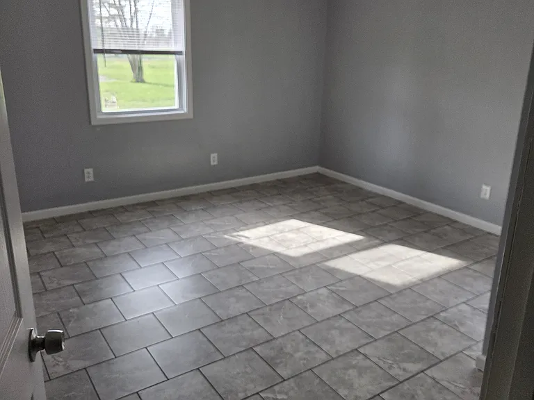 4667 Windy Hollow Rd — Photo 9