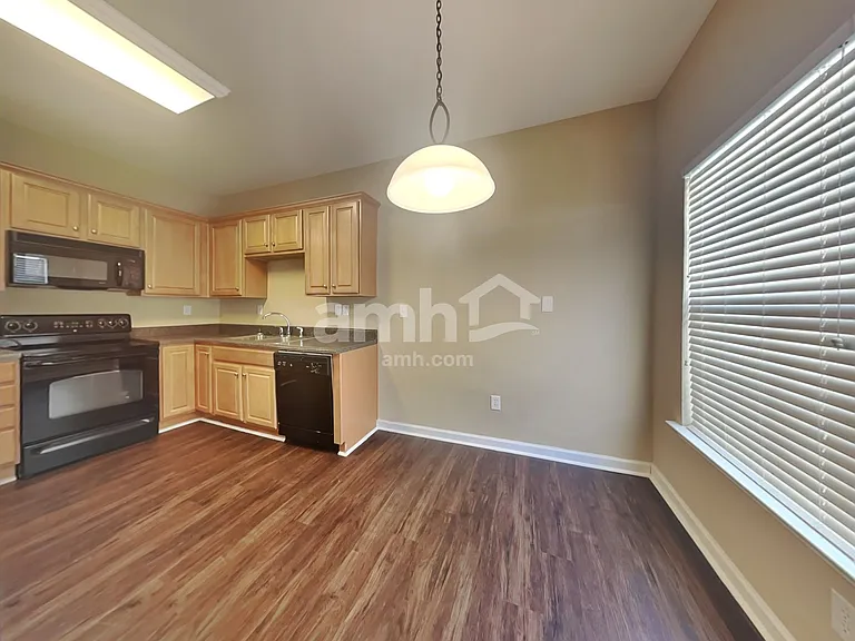 129 Pin Oak Ct — Photo 4