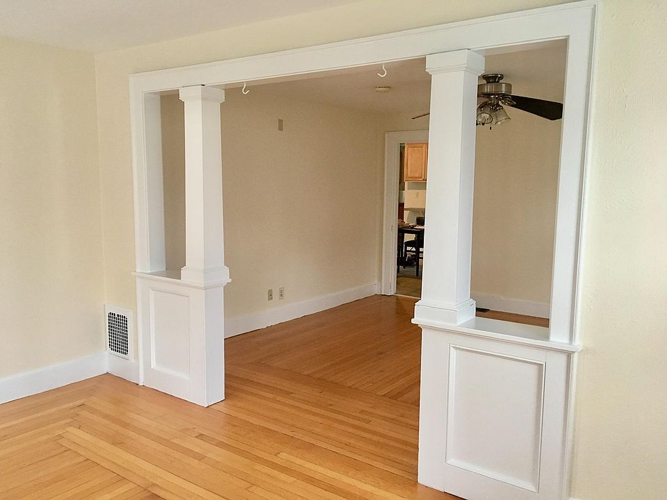 Living Room, Front Entrance