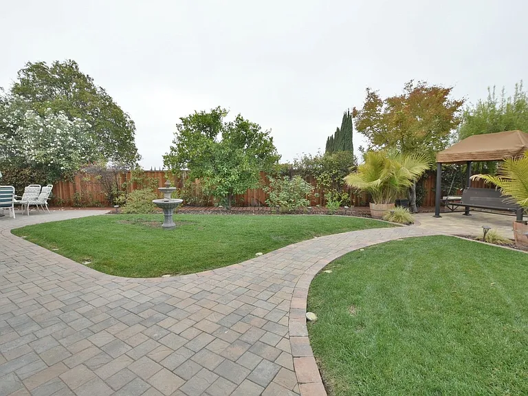 3277 Carol Leaf Ct — Photo 16