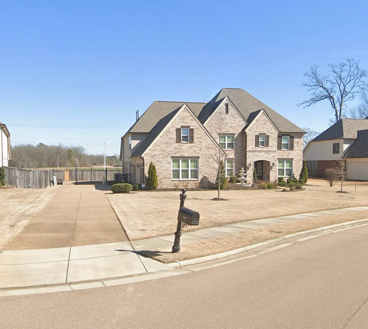 4 bed, 3982 sqft, $4,495 — Photo 1