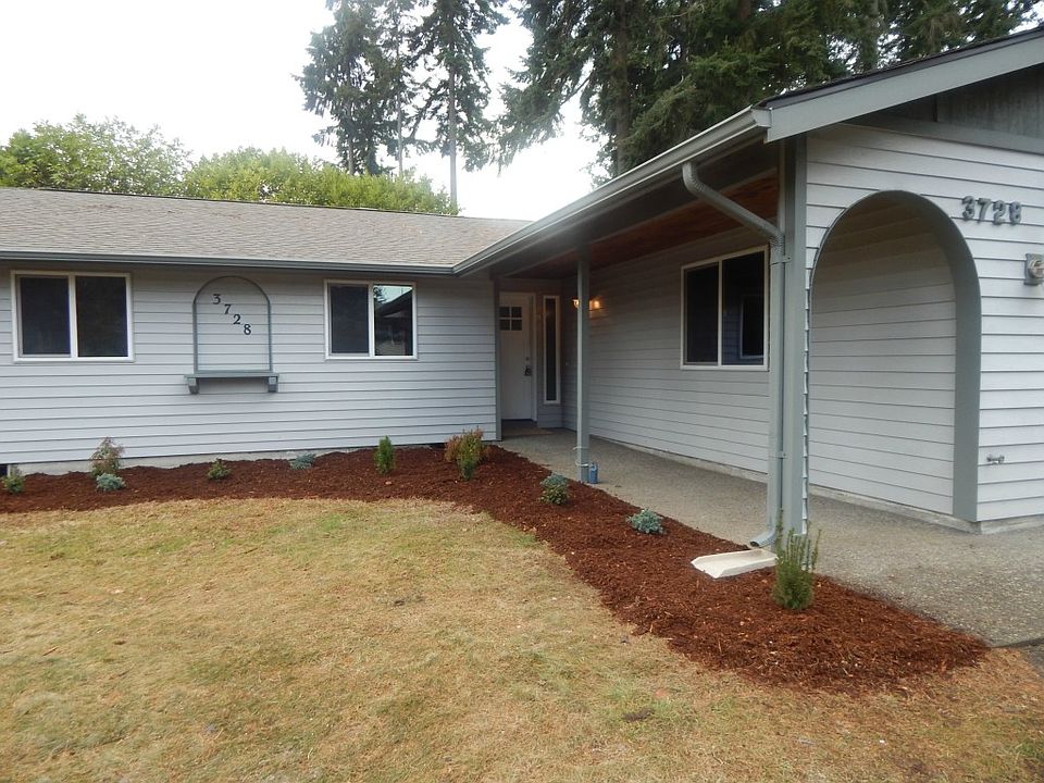 1st image of 3728 SE Buckingham Dr