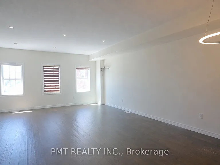 50 Robert Peel Rd — Photo 4
