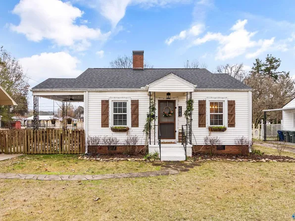 2615 Bonita Cir SW, Huntsville, AL 35801