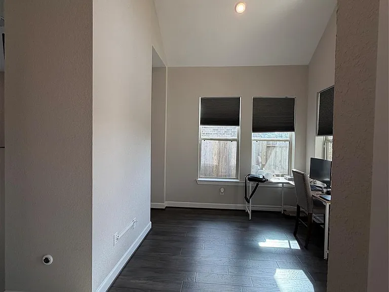10719 Pleasant View Dr — Photo 11