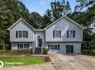 465 Creekwood Pass, Dallas, GA 30157