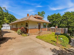 812 S Lake St, Colfax, WA 99111