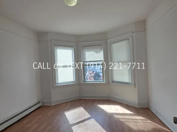 622 Agar St APT 1, Yonkers, NY 10701