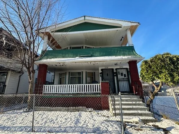 972 Paxton Rd, Cleveland, OH 44108