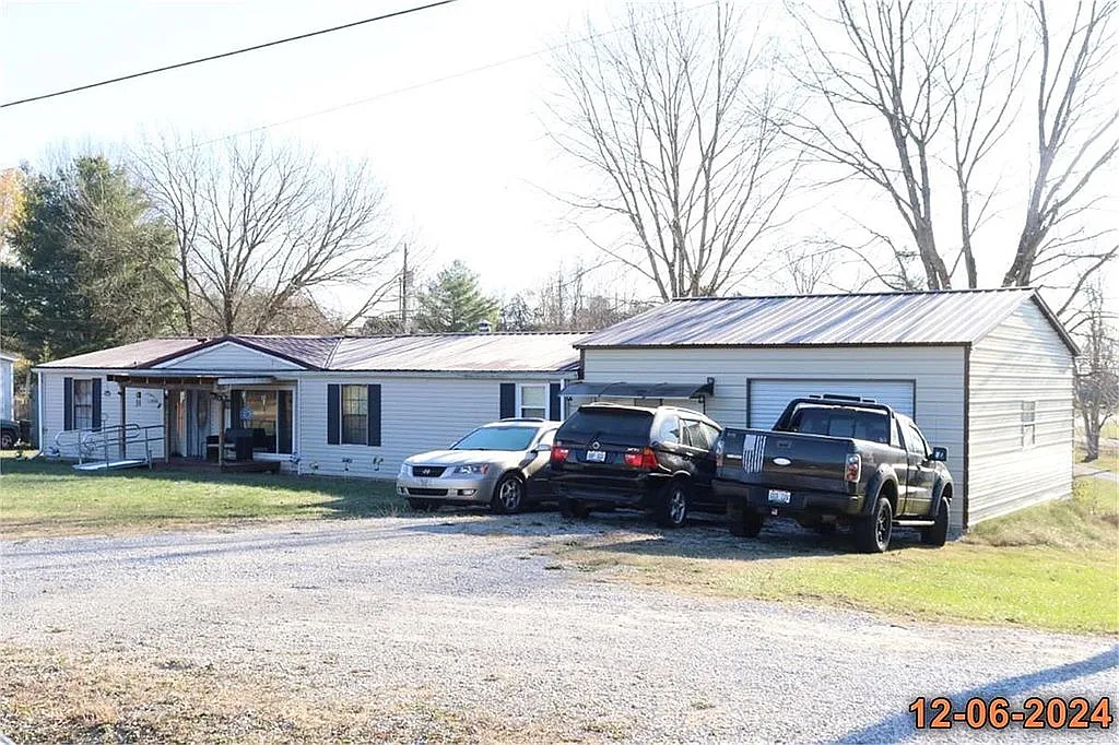 2545 Slate Branch Rd photo 1