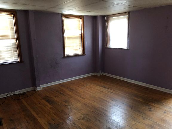 5th image of 4600 Delor St APT 1R